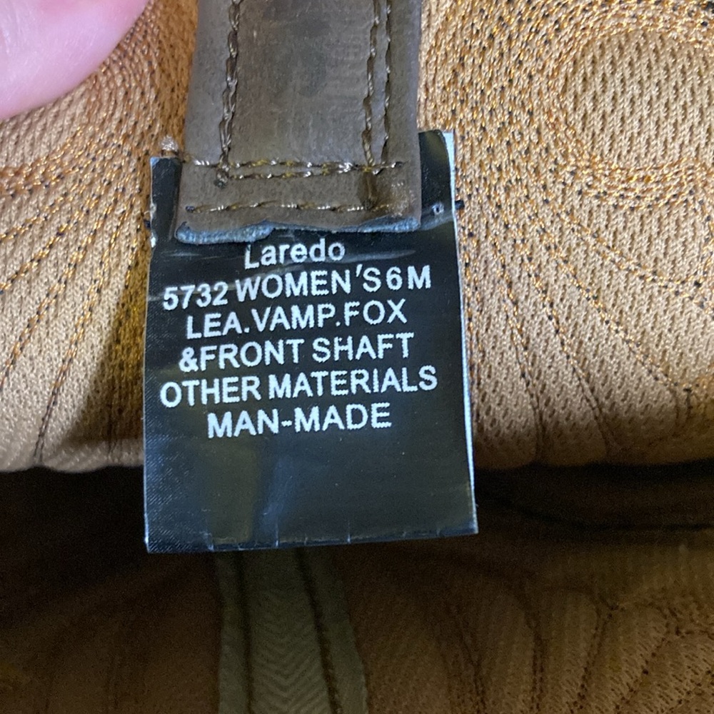 Woman’s cowb boots - Picture 7 of 7
